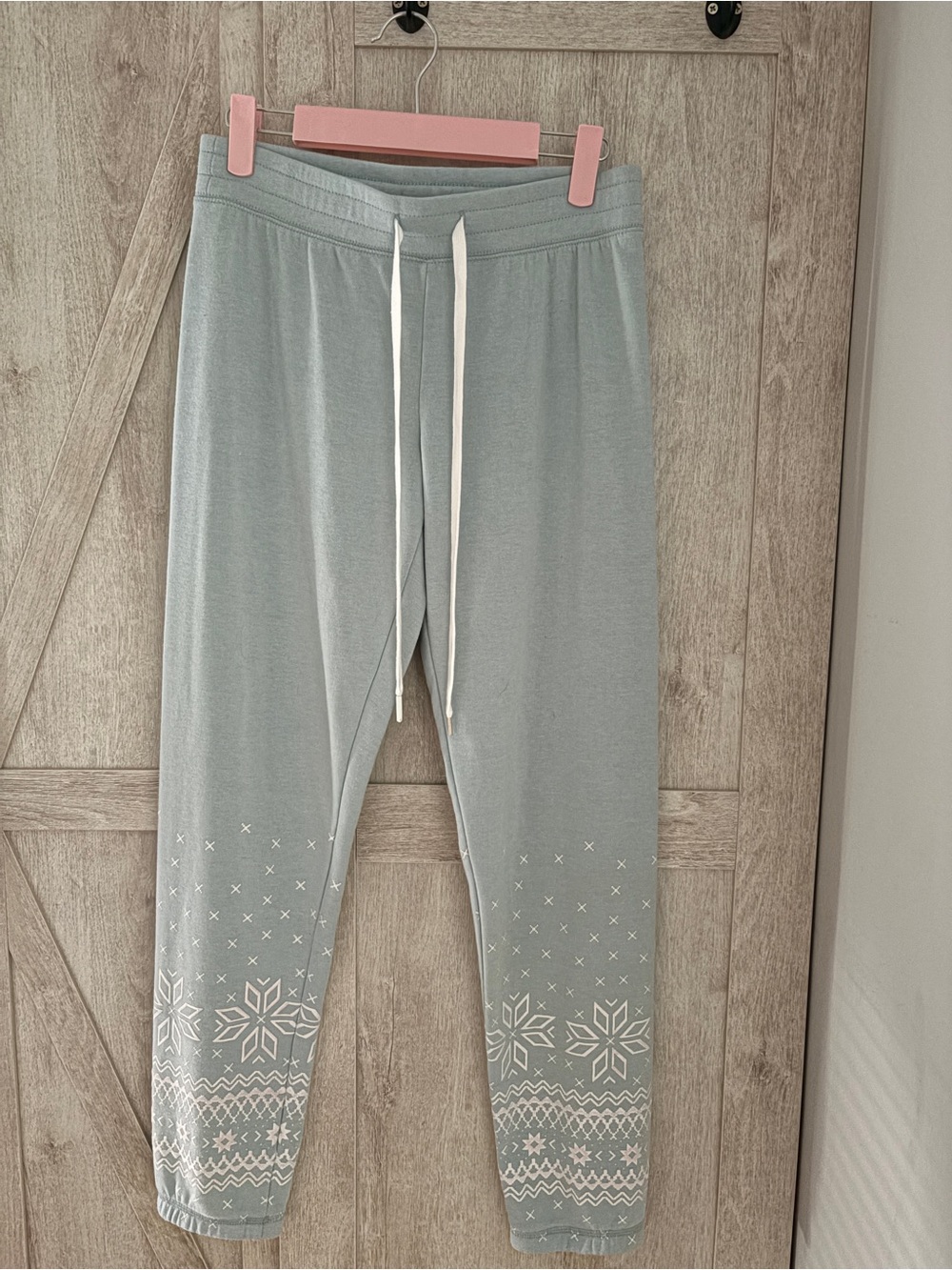 P.J. Salvage Snowflake Jogger Lounge Pants | XS